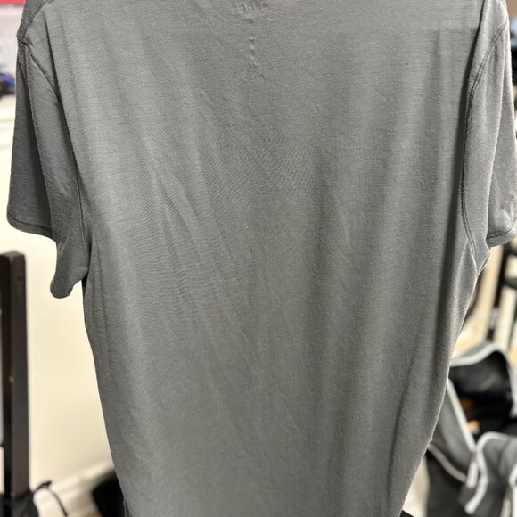 Huckberry Proof 72-Hour Merino T-Shirt - Classic Fit - Picture 2 of 5